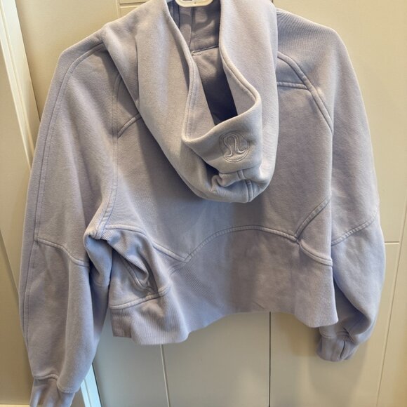 Lululemon Scuba Hoodie Cropped in Faint Lavender - Picture 5 of 7